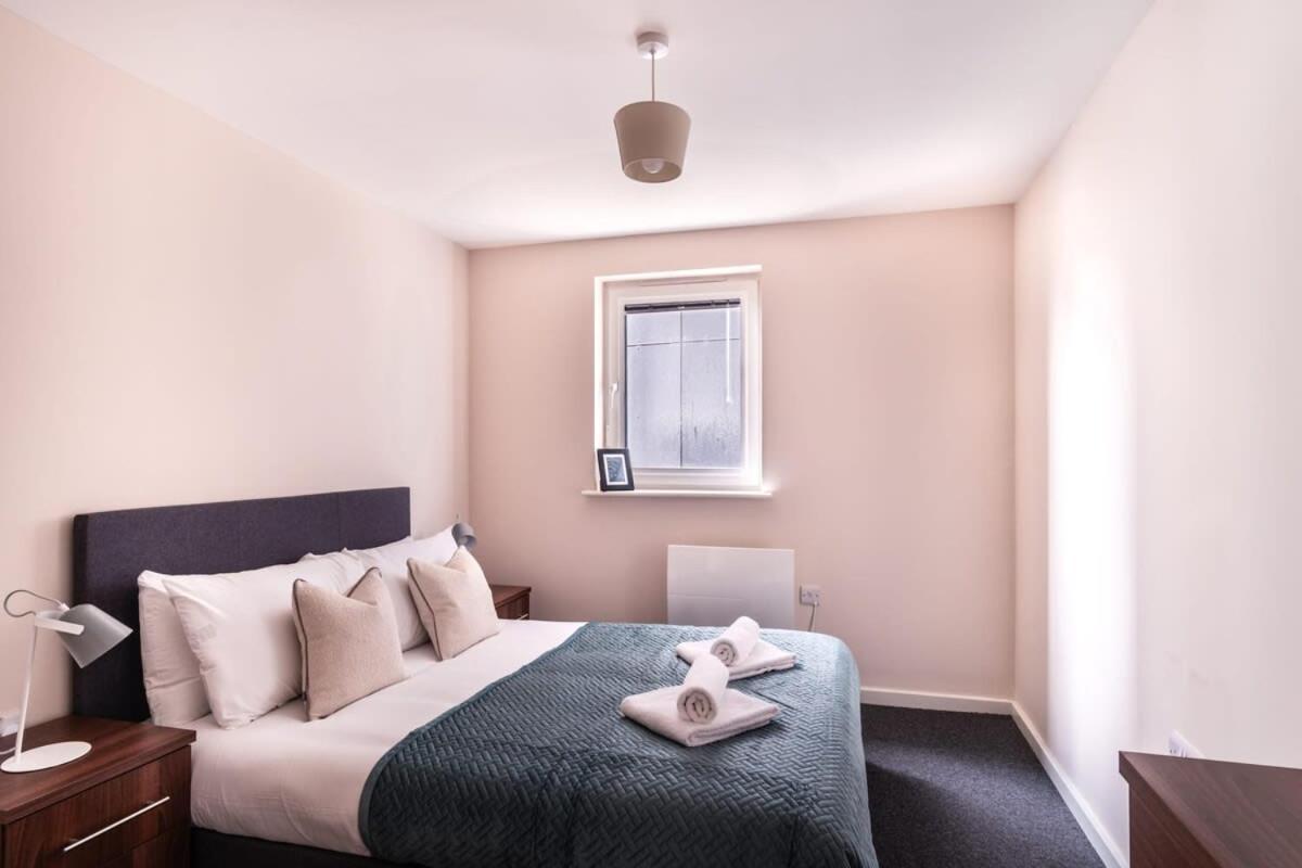 Modern & Spacious 2 Bed Apartment In Манчестер Екстер'єр фото